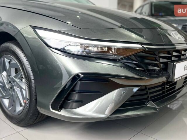 Хендай Елантра, об'ємом двигуна 1.59 л та пробігом 0 тис. км за 26171 $, фото 2 на Automoto.ua