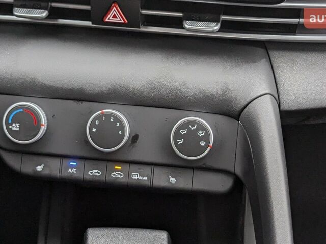 Хендай Элантра, объемом двигателя 1.59 л и пробегом 0 тыс. км за 21891 $, фото 21 на Automoto.ua