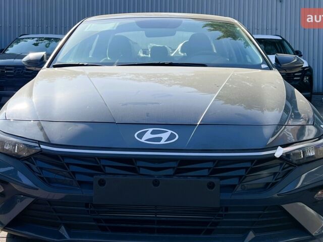 Хендай Елантра 2025 року купити нове авто Хендай Елантра 2025 року від офіційного дилера Автоцентр AUTO.RIA Хендай фото