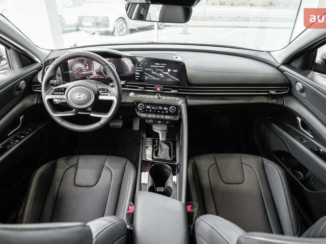 купить новое авто Хендай Элантра 2025 года от официального дилера Hyundai центр Львів Хендай фото