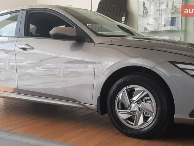 Хендай Элантра, объемом двигателя 1.59 л и пробегом 0 тыс. км за 23360 $, фото 6 на Automoto.ua