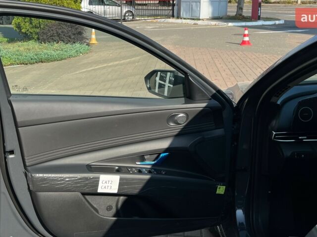 Хендай Елантра 2025 року купити нове авто Хендай Елантра 2025 року від офіційного дилера Автоцентр AUTO.RIA Хендай фото