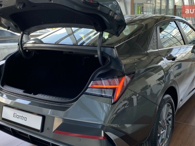 купить новое авто Хендай Элантра 2025 года от официального дилера Автоцентр AUTO.RIA Хендай фото