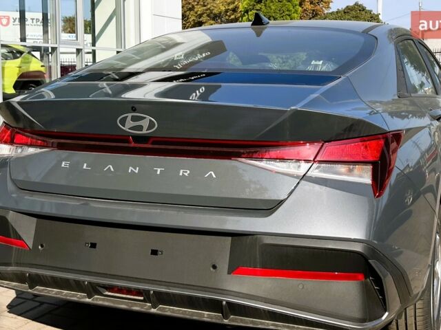 Хендай Елантра 2025 року купити нове авто Хендай Елантра 2025 року від офіційного дилера Автоцентр AUTO.RIA Хендай фото