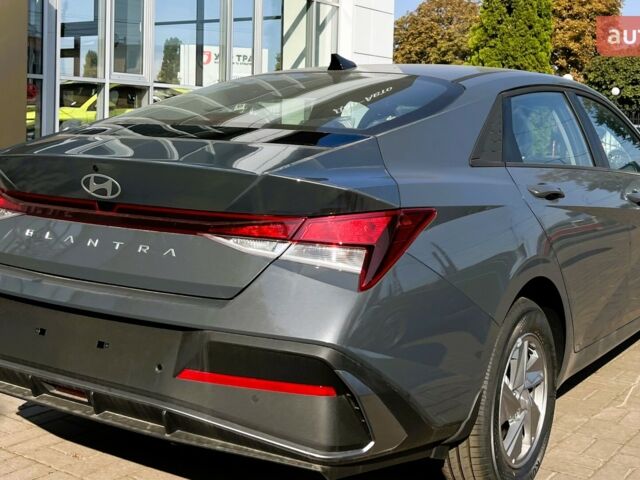 Хендай Елантра 2025 року купити нове авто Хендай Елантра 2025 року від офіційного дилера Автоцентр AUTO.RIA Хендай фото