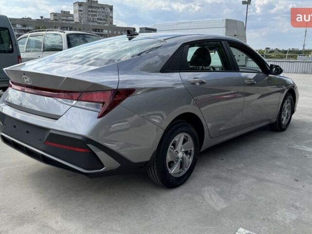 Хендай Елантра, об'ємом двигуна 1.59 л та пробігом 0 тис. км за 21762 $, фото 5 на Automoto.ua