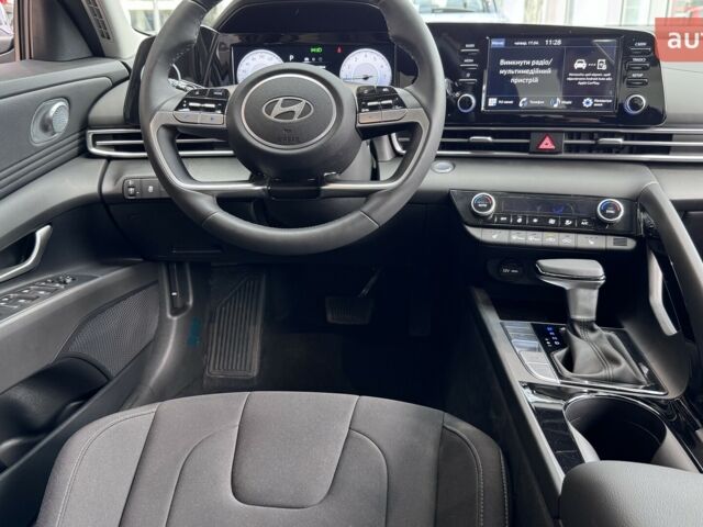 Хендай Элантра 2025 в Днепре (Днепропетровске) на Automoto.ua Хендай Элантра, объемом двигателя 1.59 л и пробегом 0 тыс. км за 24949 $, фото 23 на Automoto.ua