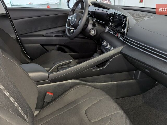 Хендай Элантра, объемом двигателя 1.59 л и пробегом 0 тыс. км за 21891 $, фото 18 на Automoto.ua