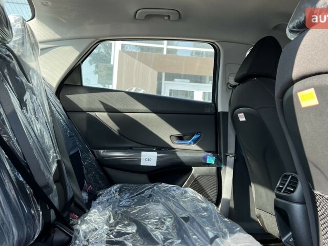 Хендай Елантра 2025 року купити нове авто Хендай Елантра 2025 року від офіційного дилера Автоцентр AUTO.RIA Хендай фото