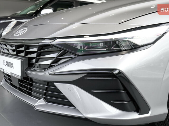 купить новое авто Хендай Элантра 2025 года от официального дилера Hyundai центр Львів Хендай фото