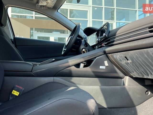 Хендай Елантра 2025 року купити нове авто Хендай Елантра 2025 року від офіційного дилера Автоцентр AUTO.RIA Хендай фото