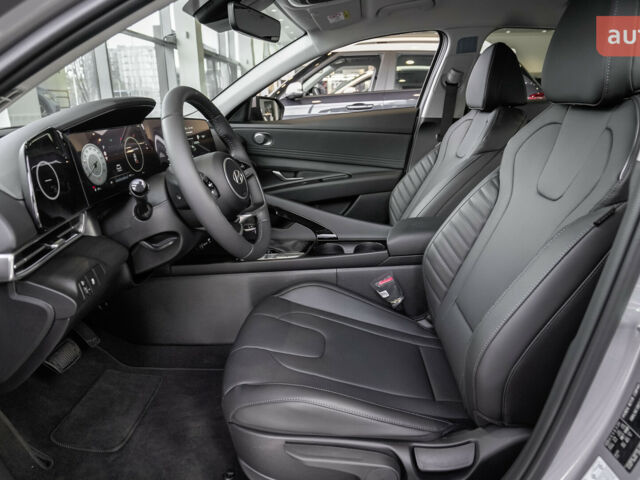 купить новое авто Хендай Элантра 2025 года от официального дилера Hyundai центр Львів Хендай фото