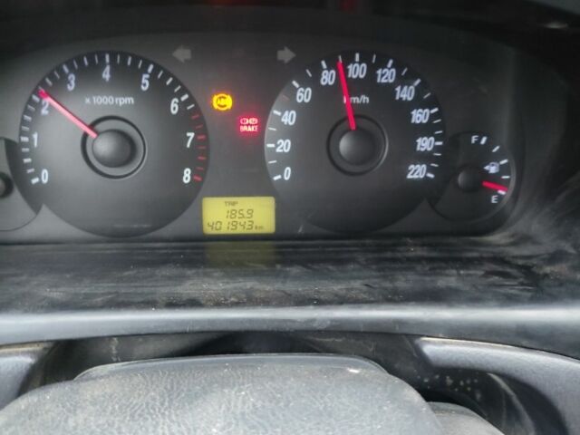 Желтый Хендай Элантра, объемом двигателя 1.6 л и пробегом 150 тыс. км за 2957 $, фото 2 на Automoto.ua