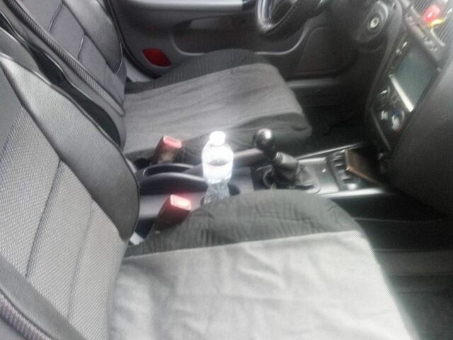 Серый Хендай Элантра, объемом двигателя 2 л и пробегом 2 тыс. км за 3800 $, фото 3 на Automoto.ua