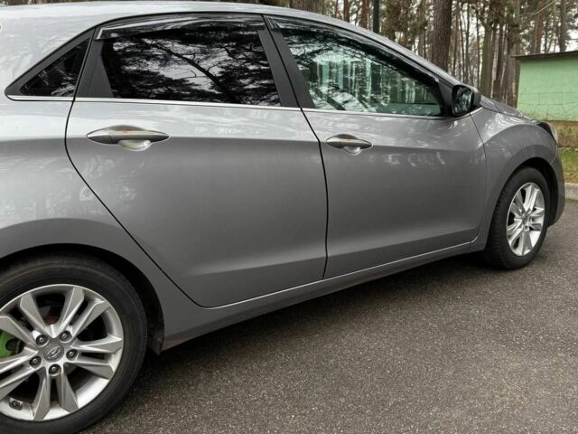 Серый Хендай Элантра, объемом двигателя 1.8 л и пробегом 207 тыс. км за 7300 $, фото 4 на Automoto.ua