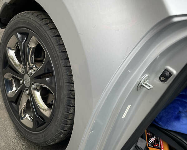 Серый Хендай Элантра, объемом двигателя 1.8 л и пробегом 115 тыс. км за 10500 $, фото 8 на Automoto.ua