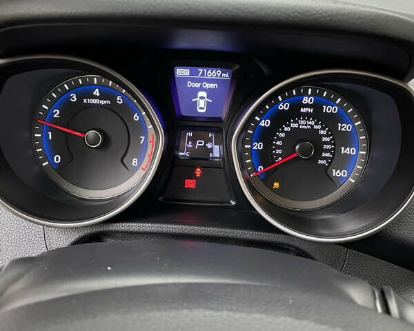 Серый Хендай Элантра, объемом двигателя 1.8 л и пробегом 115 тыс. км за 10500 $, фото 14 на Automoto.ua