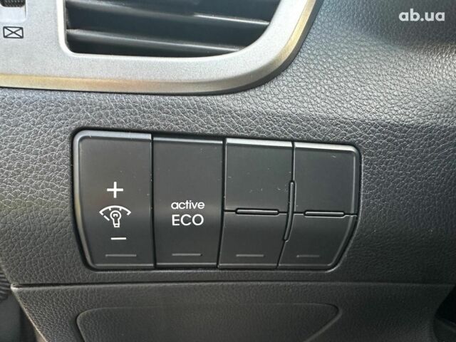 Серый Хендай Элантра, объемом двигателя 2 л и пробегом 181 тыс. км за 9990 $, фото 10 на Automoto.ua