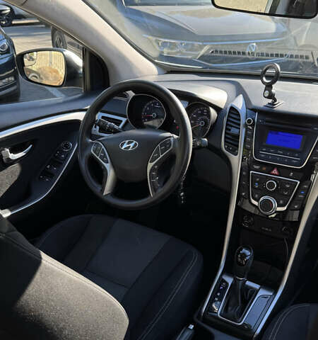 Серый Хендай Элантра, объемом двигателя 2 л и пробегом 100 тыс. км за 8800 $, фото 17 на Automoto.ua