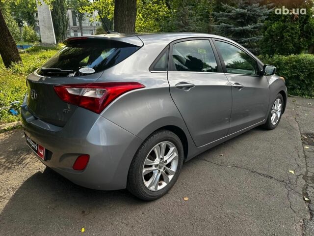 Серый Хендай Элантра, объемом двигателя 2 л и пробегом 181 тыс. км за 9990 $, фото 4 на Automoto.ua