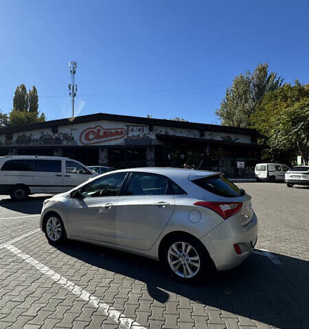 Серый Хендай Элантра, объемом двигателя 2 л и пробегом 100 тыс. км за 8800 $, фото 18 на Automoto.ua