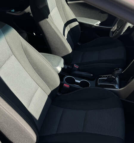 Серый Хендай Элантра, объемом двигателя 2 л и пробегом 100 тыс. км за 8800 $, фото 22 на Automoto.ua