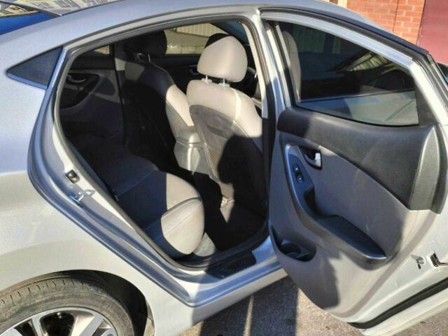 Сірий Хендай Елантра, об'ємом двигуна 1.8 л та пробігом 95 тис. км за 118000 $, фото 18 на Automoto.ua