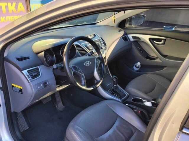 Сірий Хендай Елантра, об'ємом двигуна 1.8 л та пробігом 95 тис. км за 118000 $, фото 12 на Automoto.ua