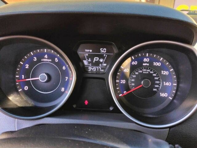 Сірий Хендай Елантра, об'ємом двигуна 1.8 л та пробігом 95 тис. км за 118000 $, фото 13 на Automoto.ua