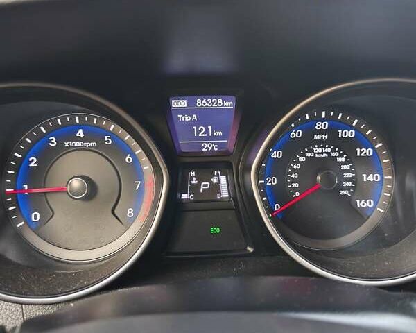 Серый Хендай Элантра, объемом двигателя 2 л и пробегом 83 тыс. км за 12900 $, фото 1 на Automoto.ua