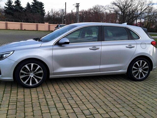 Сірий Хендай Елантра, об'ємом двигуна 2 л та пробігом 86 тис. км за 9999 $, фото 4 на Automoto.ua