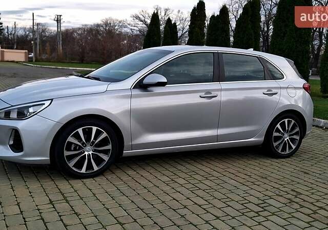 Серый Хендай Элантра, объемом двигателя 2 л и пробегом 86 тыс. км за 9999 $, фото 6 на Automoto.ua