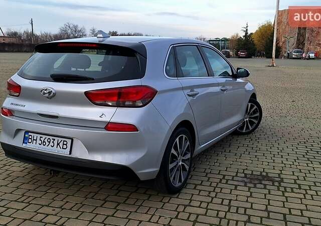 Серый Хендай Элантра, объемом двигателя 2 л и пробегом 86 тыс. км за 9999 $, фото 17 на Automoto.ua