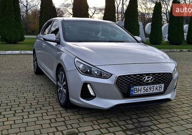 Серый Хендай Элантра, объемом двигателя 2 л и пробегом 86 тыс. км за 9999 $, фото 25 на Automoto.ua