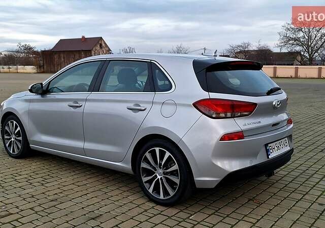 Серый Хендай Элантра, объемом двигателя 2 л и пробегом 86 тыс. км за 9999 $, фото 11 на Automoto.ua