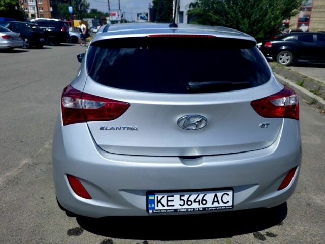 Серый Хендай Элантра, объемом двигателя 2 л и пробегом 160 тыс. км за 10500 $, фото 5 на Automoto.ua