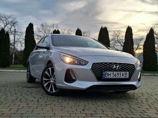 Сірий Хендай Елантра, об'ємом двигуна 2 л та пробігом 86 тис. км за 9999 $, фото 15 на Automoto.ua