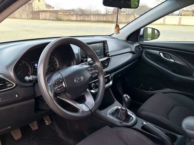 Сірий Хендай Елантра, об'ємом двигуна 2 л та пробігом 86 тис. км за 9999 $, фото 18 на Automoto.ua