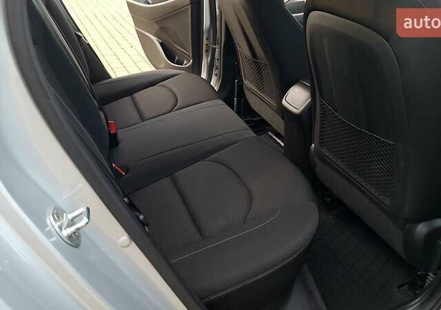 Серый Хендай Элантра, объемом двигателя 2 л и пробегом 86 тыс. км за 9999 $, фото 35 на Automoto.ua