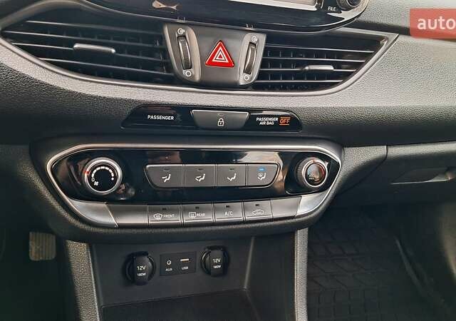 Серый Хендай Элантра, объемом двигателя 2 л и пробегом 86 тыс. км за 9999 $, фото 44 на Automoto.ua