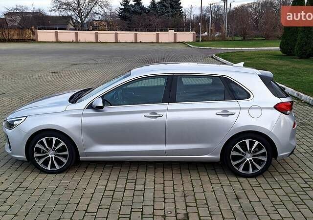 Серый Хендай Элантра, объемом двигателя 2 л и пробегом 86 тыс. км за 9999 $, фото 7 на Automoto.ua