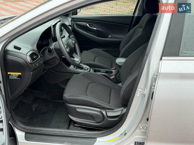 Серый Хендай Элантра, объемом двигателя 2 л и пробегом 105 тыс. км за 11900 $, фото 15 на Automoto.ua