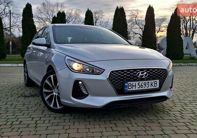 Серый Хендай Элантра, объемом двигателя 2 л и пробегом 86 тыс. км за 9999 $, фото 26 на Automoto.ua