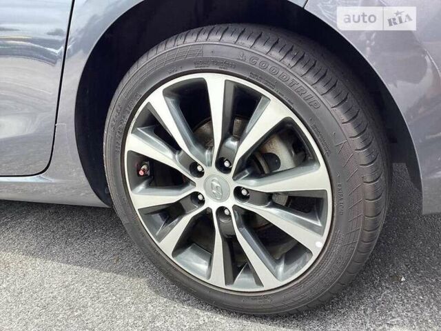 Сірий Хендай Елантра, об'ємом двигуна 2 л та пробігом 131 тис. км за 2600 $, фото 9 на Automoto.ua