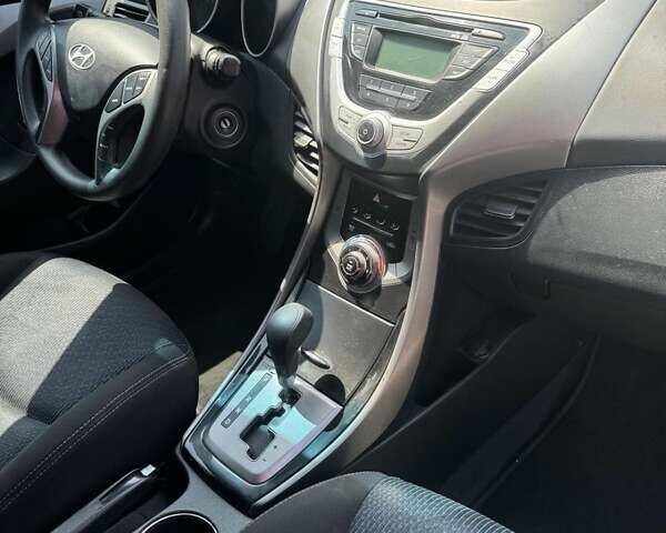 Серый Хендай Элантра, объемом двигателя 1.8 л и пробегом 96 тыс. км за 6100 $, фото 6 на Automoto.ua