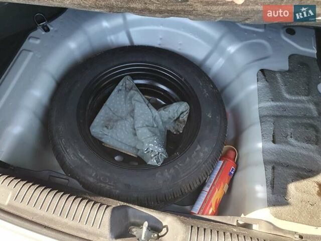 Серый Хендай Элантра, объемом двигателя 2 л и пробегом 133 тыс. км за 8500 $, фото 13 на Automoto.ua