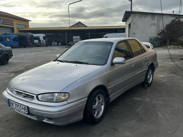 Серый Хендай Элантра, объемом двигателя 1.5 л и пробегом 300 тыс. км за 2200 $, фото 1 на Automoto.ua