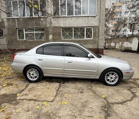 Серый Хендай Элантра, объемом двигателя 2 л и пробегом 165 тыс. км за 4500 $, фото 3 на Automoto.ua