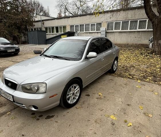 Серый Хендай Элантра, объемом двигателя 2 л и пробегом 165 тыс. км за 4500 $, фото 1 на Automoto.ua