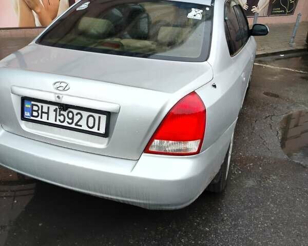 Серый Хендай Элантра, объемом двигателя 2 л и пробегом 167 тыс. км за 3200 $, фото 9 на Automoto.ua